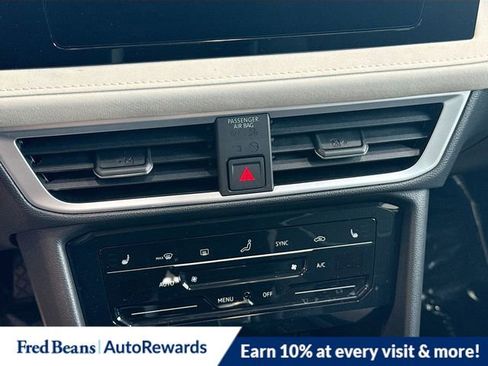 New 2026 Volkswagen Taos SE AWD/4WD image 9