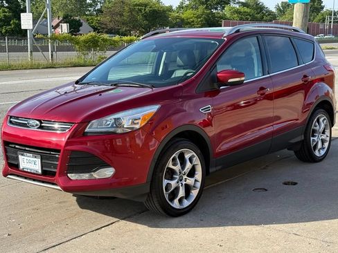 Used 2016 Ford Escape Titanium w/ Equipment Group 301A AWD/4WD image 3