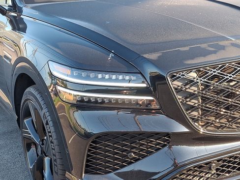 Certified 2026 Genesis GV80 3.5T Prestige AWD/4WD image 9