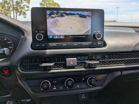 Used 2025 Honda HR-V LX image 23