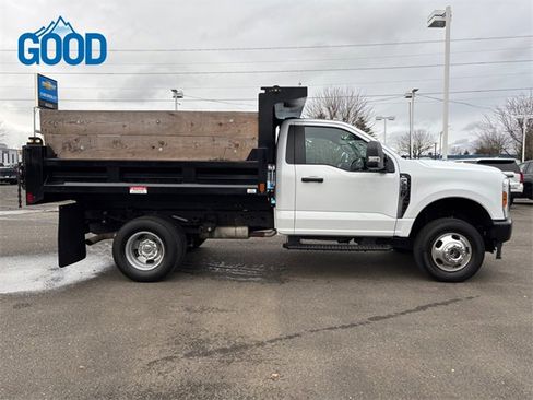 Used 2024 Ford F350 XL w/ Snow Plow Prep Package image 15