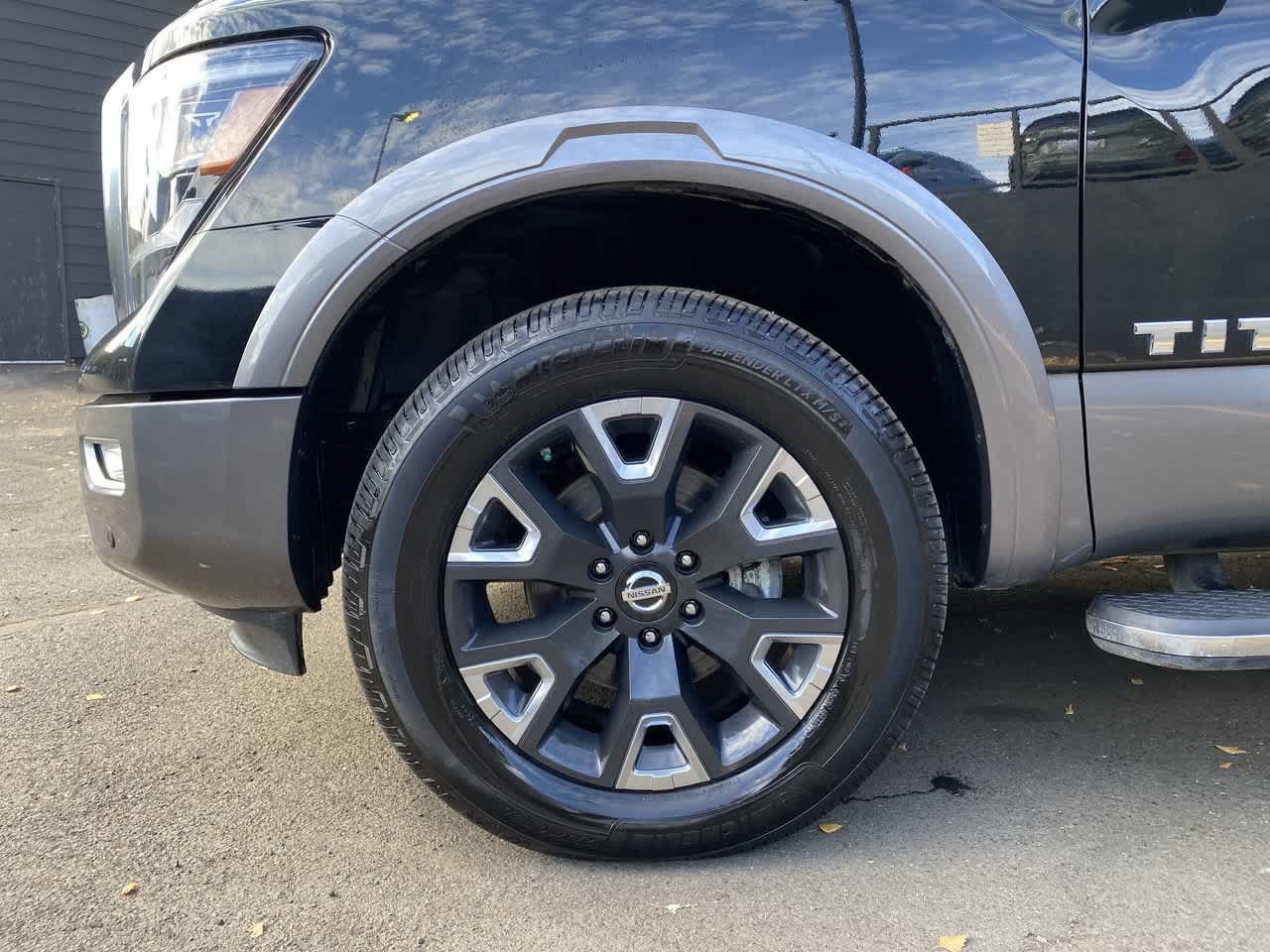 Used 2021 Nissan Titan Platinum Reserve w/ Moonroof Package AWD/4WD image 11