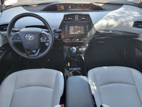 Used 2019 Toyota Prius XLE AWD/4WD image 23