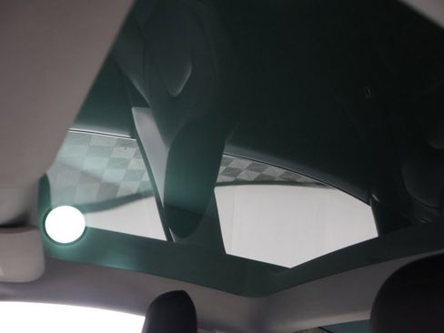 Used 2023 Tesla Model 3 Standard Range image 21