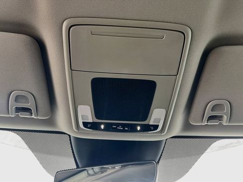 Used 2025 Honda Pilot EX-L image 20