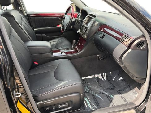 Used 2002 Lexus LS 430 w/ Custom Luxury Pkg RWD image 8