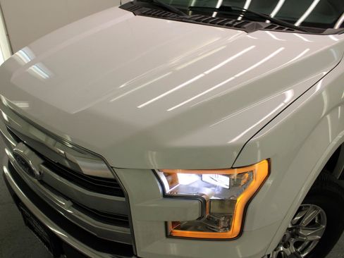 Used 2016 Ford F150 Lariat w/ Equipment Group 502A Luxury AWD/4WD image 16