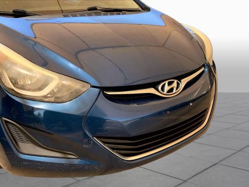 Used 2014 Hyundai Elantra SE FWD image 29