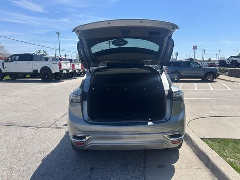 Used 2023 Buick Envision Avenir AWD/4WD image 16