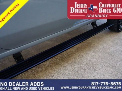 Used 2024 Chevrolet Silverado 2500 ZR2 w/ Technology Package AWD/4WD image 24