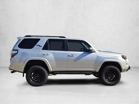 Used 2022 Toyota 4Runner TRD Off-Road Premium image 4