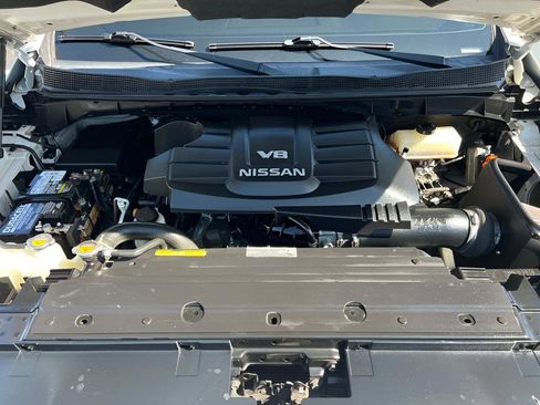 Used 2018 Nissan Titan PRO-4X w/ Pro-4x Utility Package AWD/4WD image 35