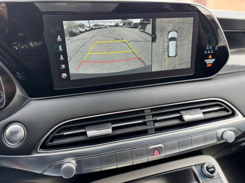 Used 2022 Hyundai Palisade Limited w/ Winter Package image 16