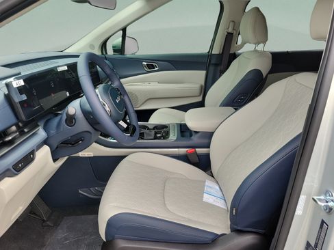 New 2026 Kia Carnival EX FWD image 15