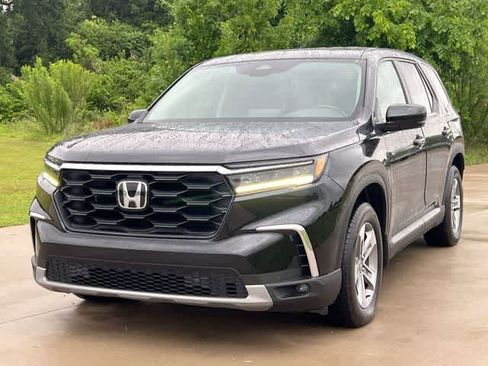 Certified 2025 Honda Pilot EX-L image 2