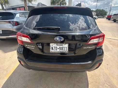 Used 2019 Subaru Outback 2.5i Limited AWD/4WD image 5