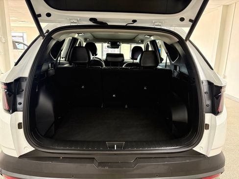 Used 2025 Hyundai Tucson Limited AWD/4WD image 10