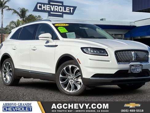 Used 2023 Lincoln Nautilus Reserve w/ Luxury Package image 1