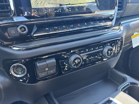 New 2026 Chevrolet Silverado 1500 ZR2 AWD/4WD image 21