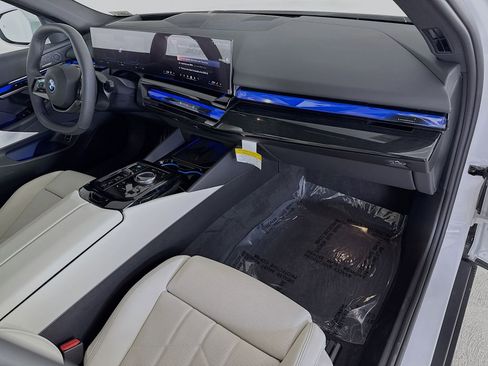 New 2026 BMW i5 eDrive40 RWD image 31