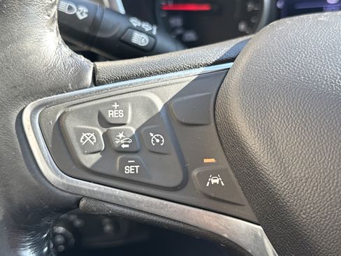 Used 2020 Chevrolet Equinox LT AWD/4WD image 17