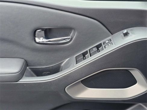 Used 2022 Nissan Frontier SV w/ Technology Package image 22