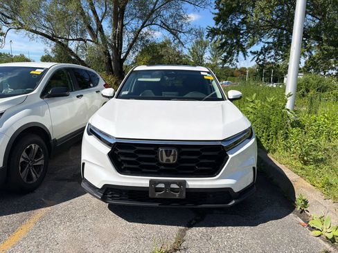 Used 2024 Honda CR-V EX-L image 6