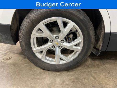 Used 2018 Chevrolet Equinox Premier FWD image 9