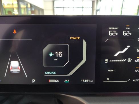 Used 2024 Kia EV9 Land AWD/4WD image 25