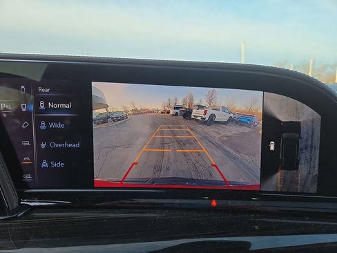 Used 2021 Cadillac Escalade Sport w/ LPO, ONYX Package image 22