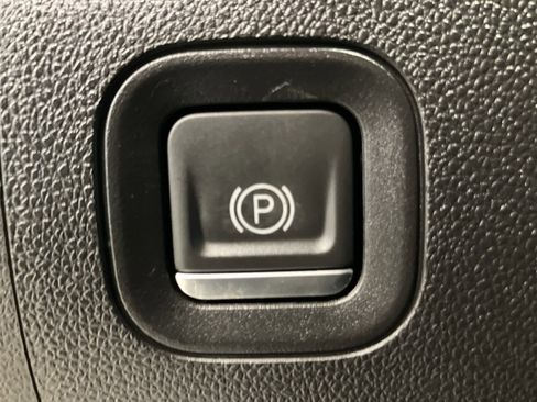 Used 2019 Chevrolet Silverado 1500 RST image 15