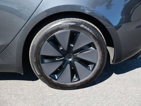 Used 2024 Tesla Model 3 Standard Range RWD image 10