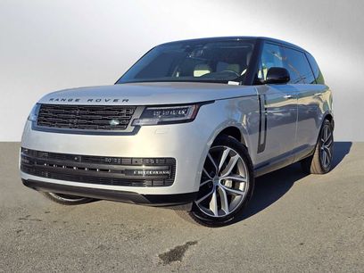 New 2025 Land Rover Range Rover Long Wheelbase SE