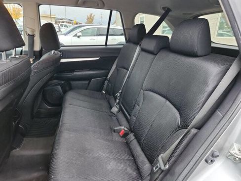 Used 2011 Subaru Outback 2.5i Premium w/ All-Weather Pkg image 16