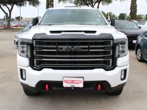 Used 2021 GMC Sierra 2500 AT4 AWD/4WD image 3