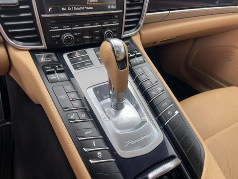 Used 2013 Porsche Panamera 4 Platinum Edition image 33