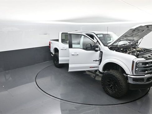 New 2026 Ford F250 Lariat w/ Lariat Ultimate Package image 34