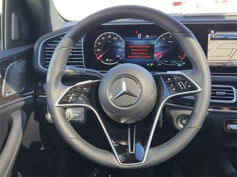New 2025 Mercedes-Benz GLS 450 4MATIC image 6