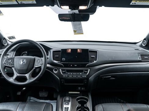 Used 2022 Honda Pilot TrailSport image 17