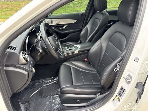 Used 2019 Mercedes-Benz C 300 4MATIC Sedan image 6