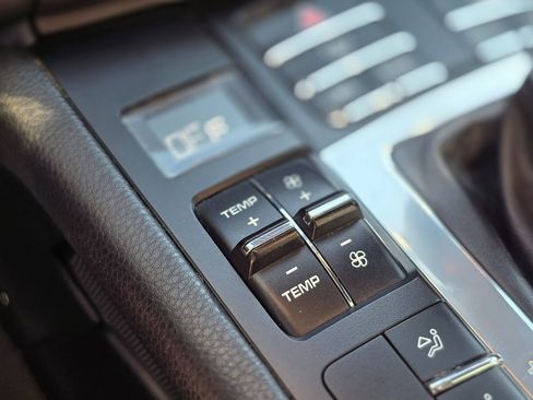 Used 2016 Porsche Macan S image 34