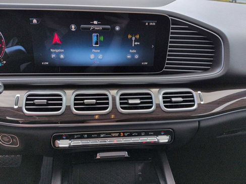 Used 2025 Mercedes-Benz GLE 350 4MATIC image 29