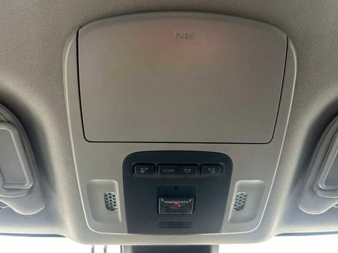 Used 2022 Toyota Camry XSE image 25