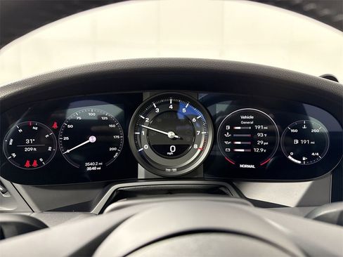 Certified 2024 Porsche 911 Carrera T image 37