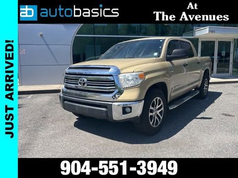 Used 2017 Toyota Tundra SR5 w/ SR5 Upgrade Package image 1