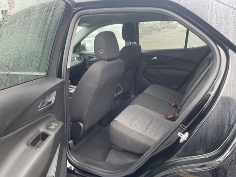 Used 2023 Chevrolet Equinox LT w/ Driver Convenience Package image 19