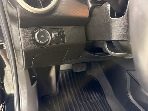 Used 2019 Chevrolet Sonic Premier w/ Driver Confidence Package FWD image 15