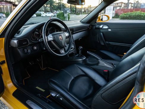 Used 2005 Porsche 911 Carrera image 7