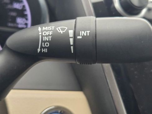 Used 2020 Toyota Camry XLE image 24