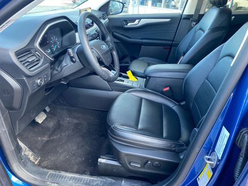 Used 2022 Ford Escape SEL image 9